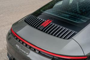 Porsche 911 Carrera 4 2019 года  (NA)